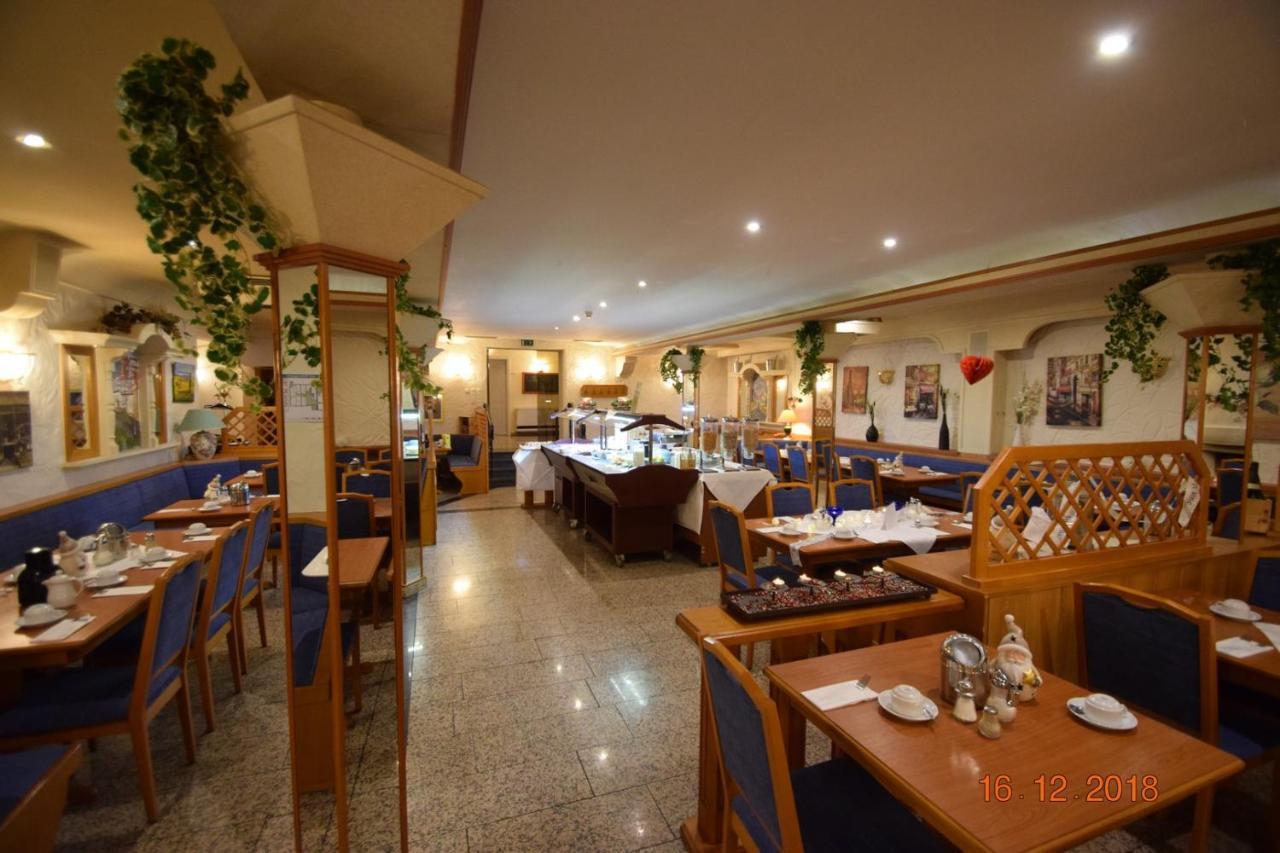 Hotel Zur Rebe Hochheim am Main Extérieur photo